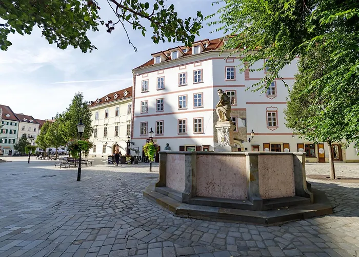 Spacious Center Penthouse & Private Rooftop Terrace Apartament